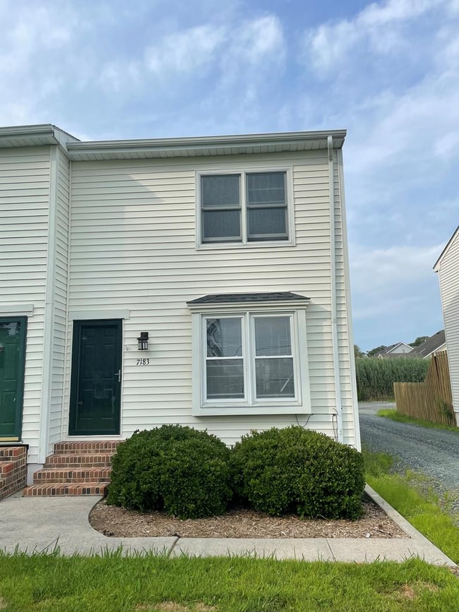 Photo - 7195 Bunting Rd