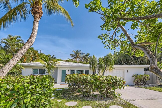 Photo - 262 Bombay Ave