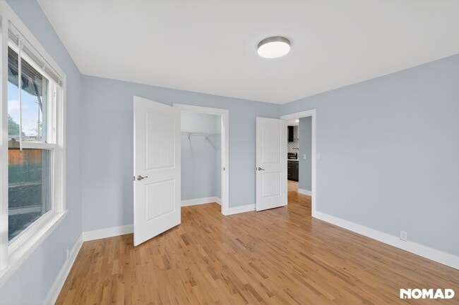 Photo - 785 Eastmont Ave