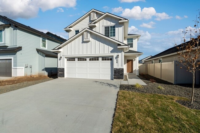 Photo - Central 4 bedroom 2.5 bathroom house