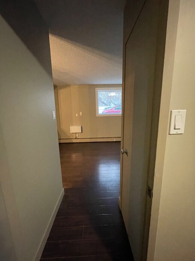 Photo - 601 Lansdowne Ave