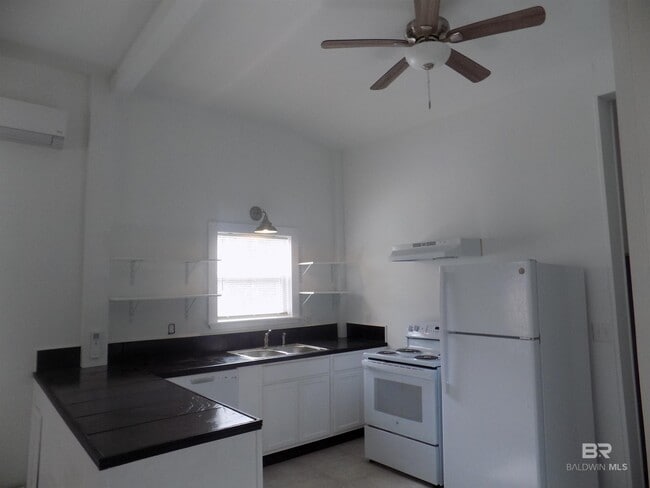 Photo - 7080 Hurricane Rd