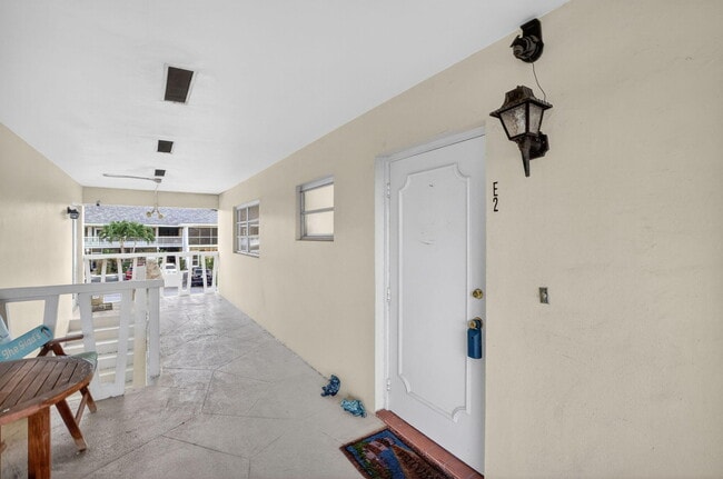 Photo - 2755 NE 28th Ave Unit E2
