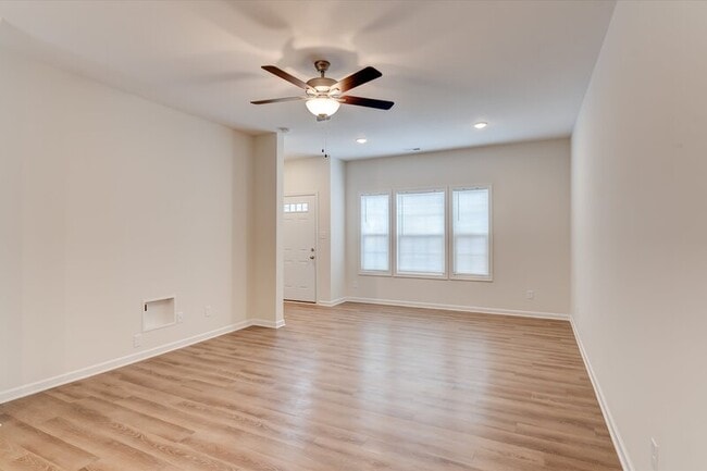 410 E Norton Rd