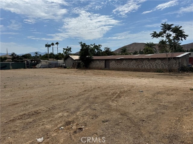 5995 La Sierra Ave
