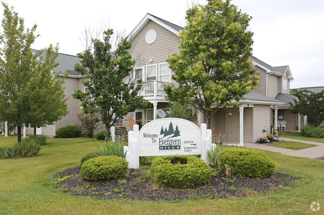 Evergreen Hills Apartments For Rent in Macedon, NY | ForRent.com