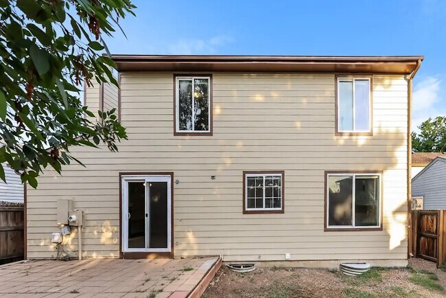 Photo - 664 S Joplin St