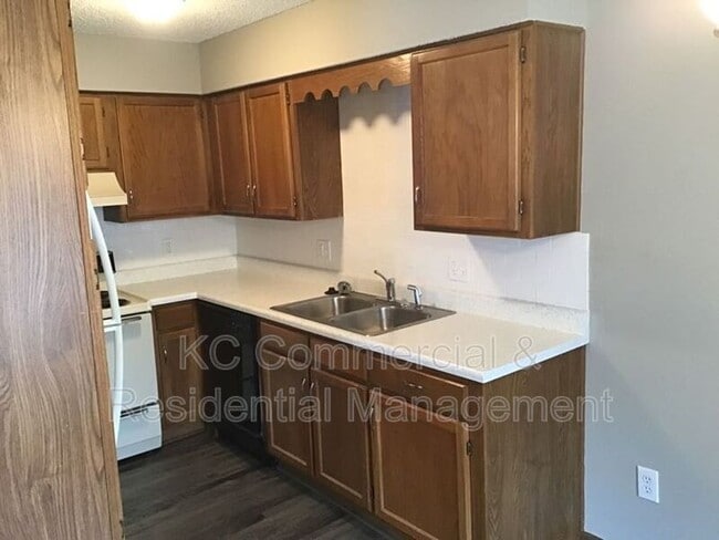 Photo - 211 W Main St Unit A