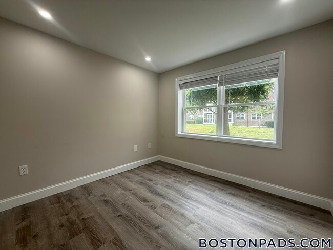 Photo - 21 Kenmar Dr Unit 12