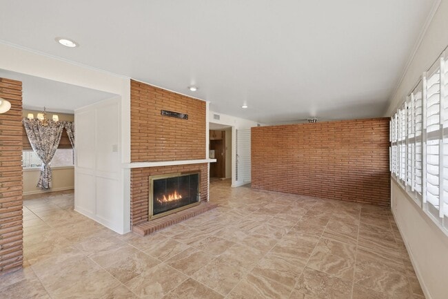 Photo - 512 Helena St