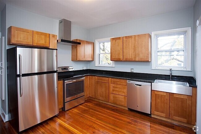 Building Photo - 41 Belknap St Unit #2 Rental
