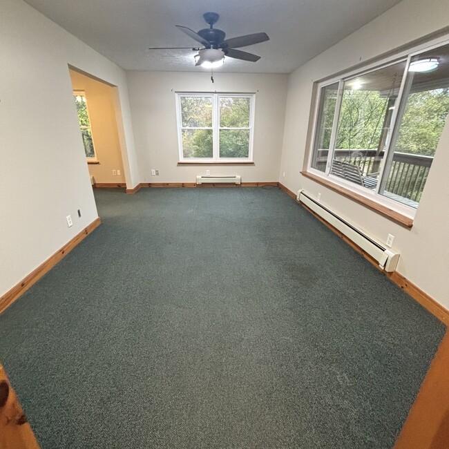 Photo - 15205 Wacousta Rd