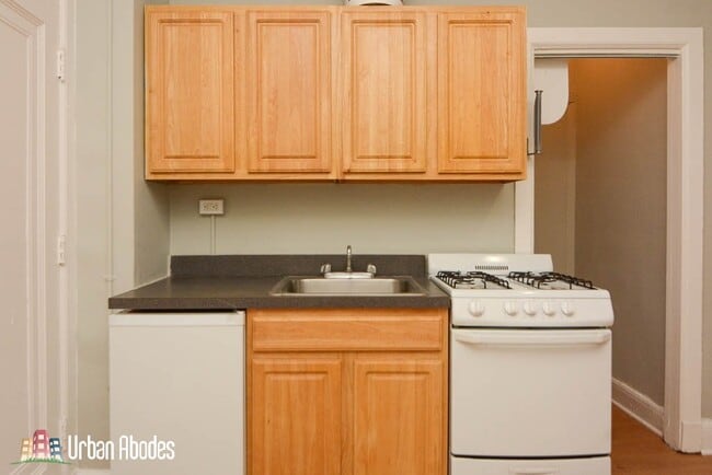 Photo - 3835 N Fremont St Unit J08W