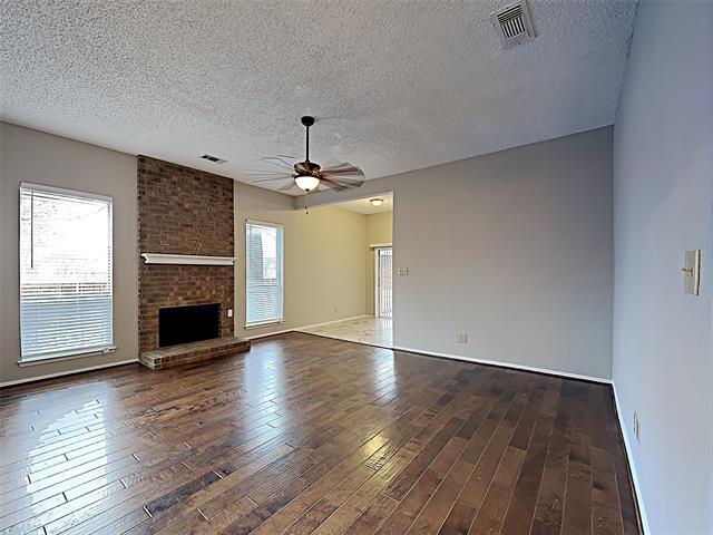 Photo - 7764 Creekview Dr