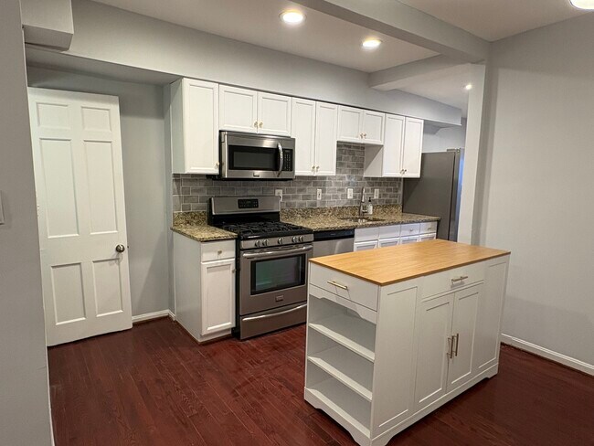 Photo - Edgewood Rowhouse