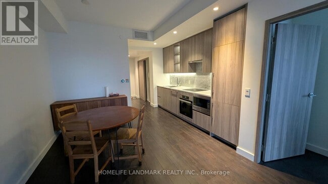 Photo - 95 McMahon Dr Unité 1110