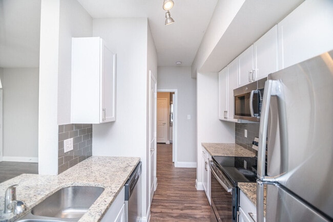 Photo - Green Tree Place