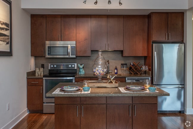 1 Br, Kitchen - M5250