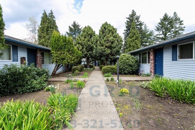 Building Photo - Two Bedroom Apartment Available - Private ... Unit 7033