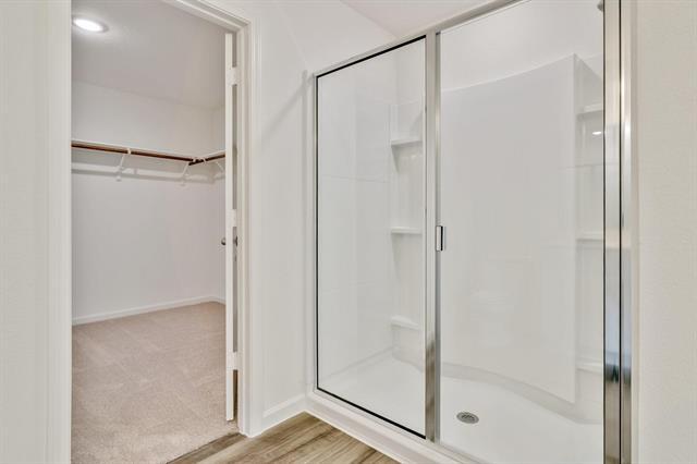 Photo - 795 Yorkshire Dr