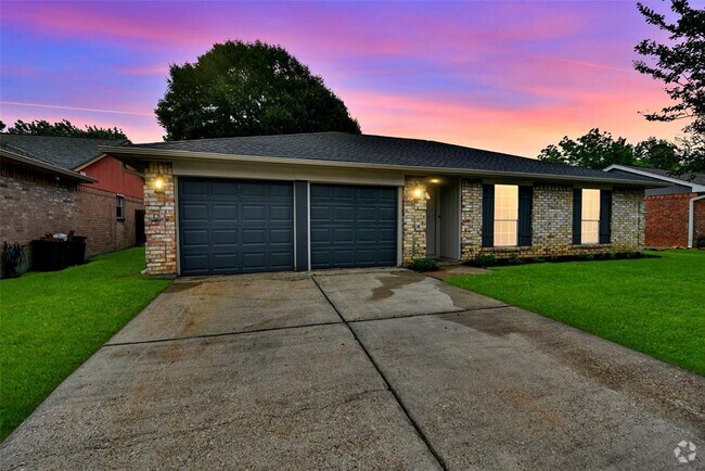 Building Photo - 20110 Chipplegate Ln Rental