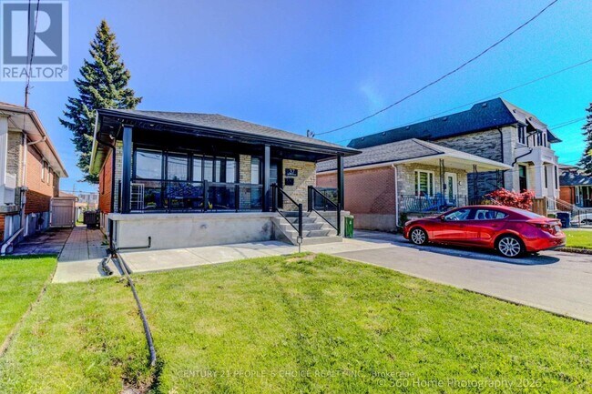 Photo - 37 Bentworth Ave