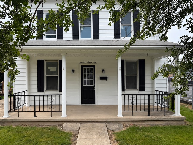 Building Photo - Available Now – Newly Remodeled 1,454 Sq. Ft. Pet-Friendly Home!