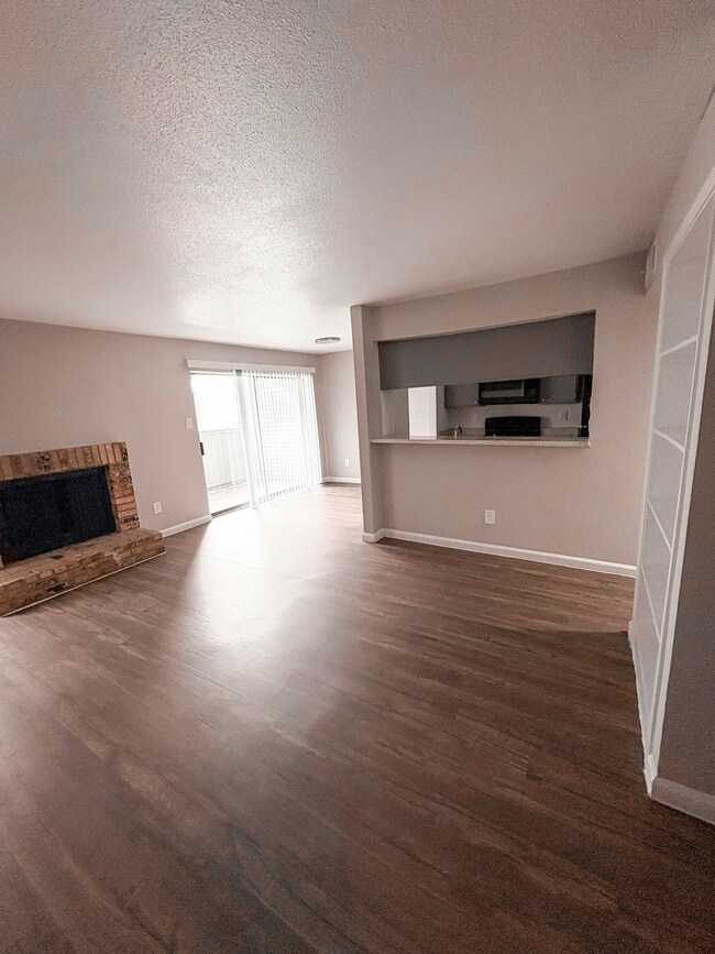 Oaks of Ashford Point - Briar Village