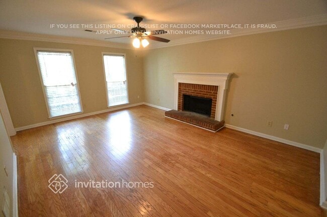 Photo - 613 Dahlia Way