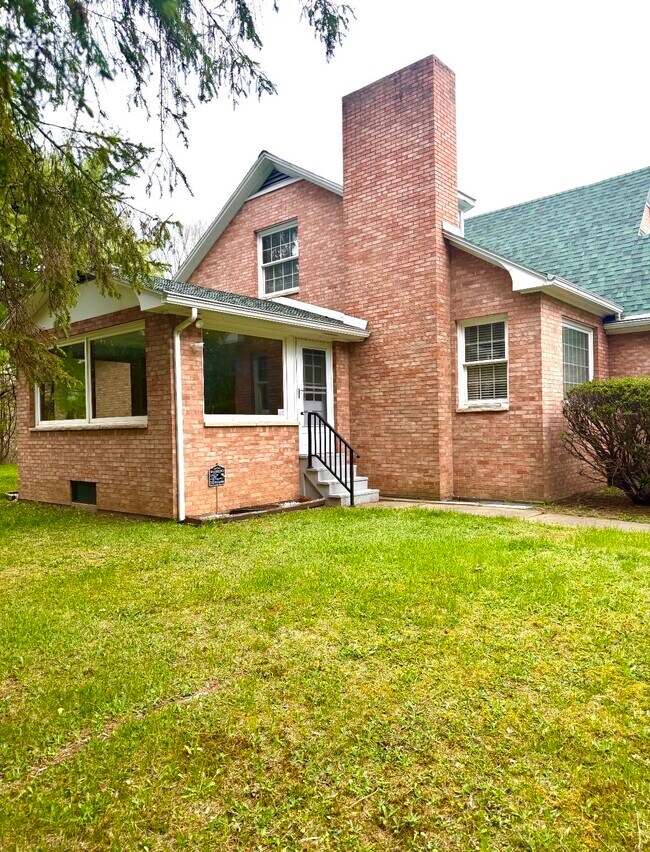 99 Castle Creek Rd Unit 1