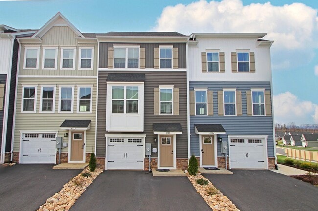 Building Photo - 4508 Fountainbridge Ct