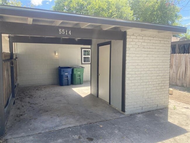 Photo - 5514 Little Creek Dr