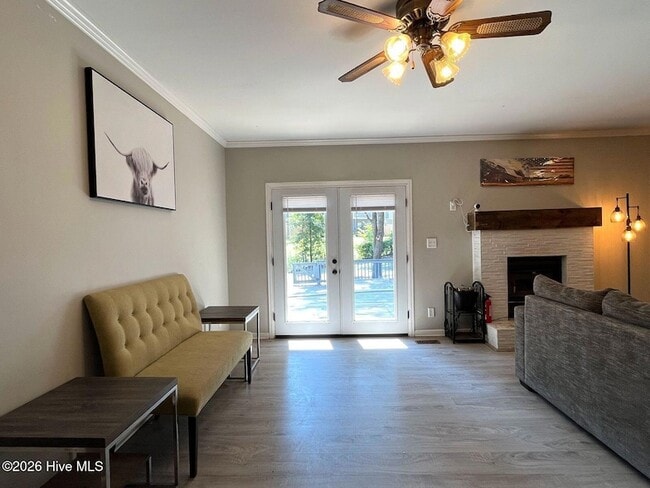 Photo - 8879 Cliffdale Rd