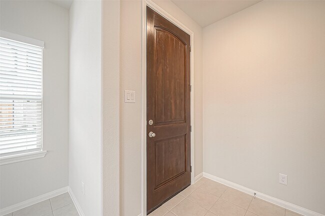 Photo - 31123 Mahogany Fir Trl