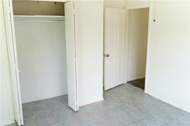 Photo - 12 N 7th St