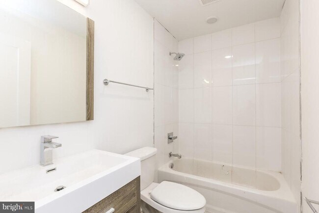 1431 Brown St Unit 2