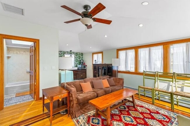 Building Photo - 56 Hillside Ave