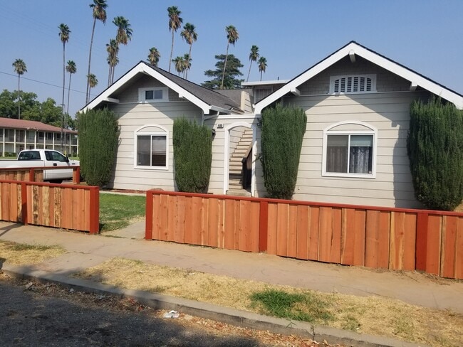 Building Photo - 402 S Laurel St Unit 402 S Laurel Street