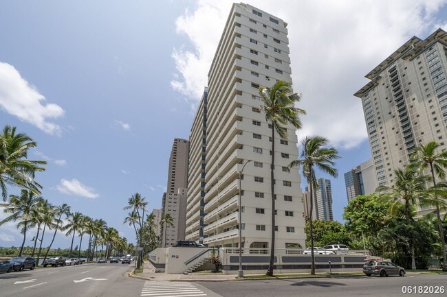Building Photo - 2085 Ala Wai Blvd Unit B64