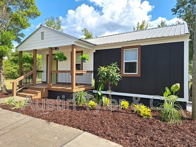Building Photo - 4261 Kelson Ave Rental