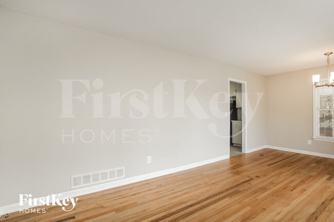 Photo - 1860 Gherry Dr