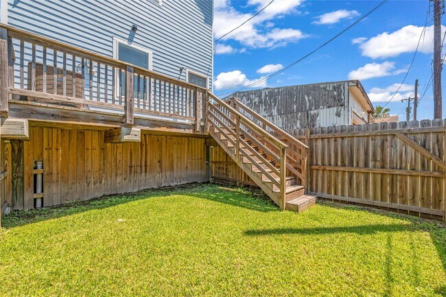 5419 Ave N 1/2