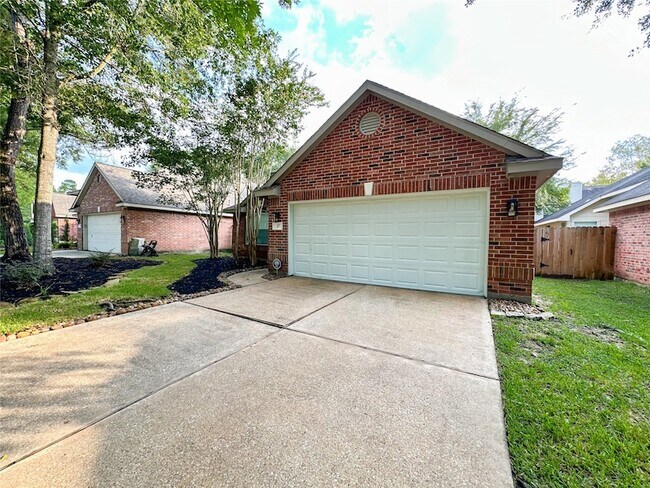 27 Auburn Path Dr