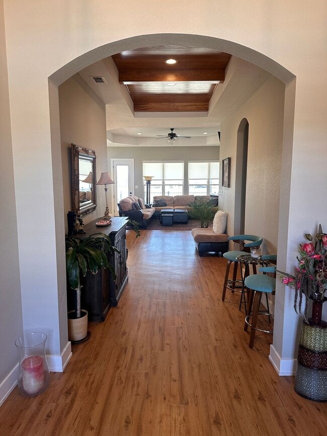 Photo - LAKE FRONT PROPERTY! 4/3/2; FULLY FURNISHED