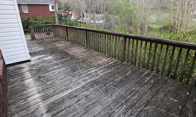 Photo - 3Bed/2Bath Residential House Available in August!