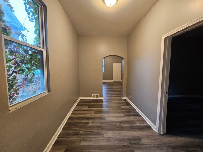 Photo - Newly updated 1 bedroom 1 bath apartment f...