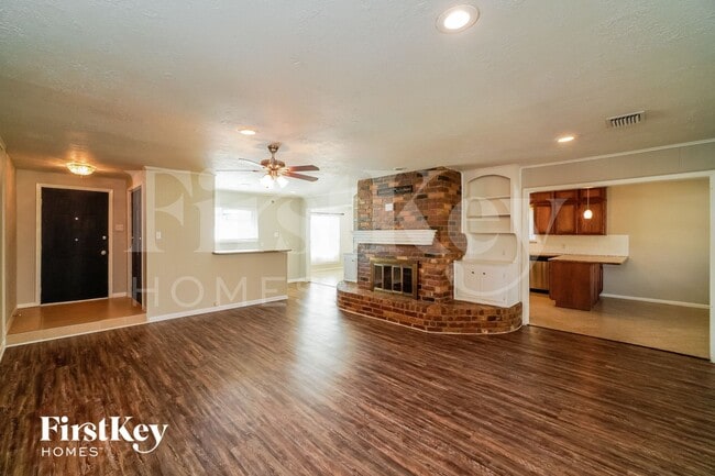Photo - 4611 White Cloud Ln