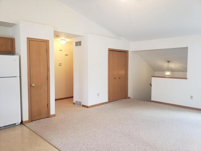 Photo - 1233 Winston Dr