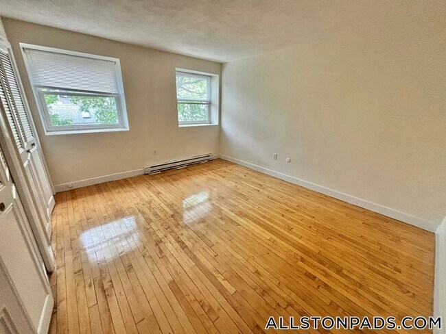 Photo - 20 Armington St Unidad 12