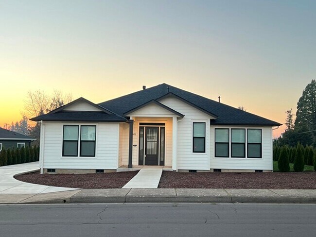 3Bd/2Ba Single Story House - Available to ... - 3Bd/2Ba Single Story House - Available to ...